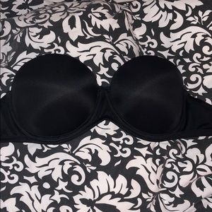 PINK Victoria’s Secret strapless bra
